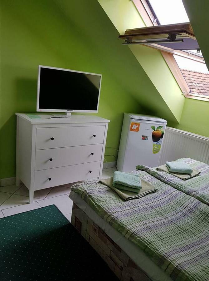 Penzión KORMOŠ Štúrovo Exterior foto